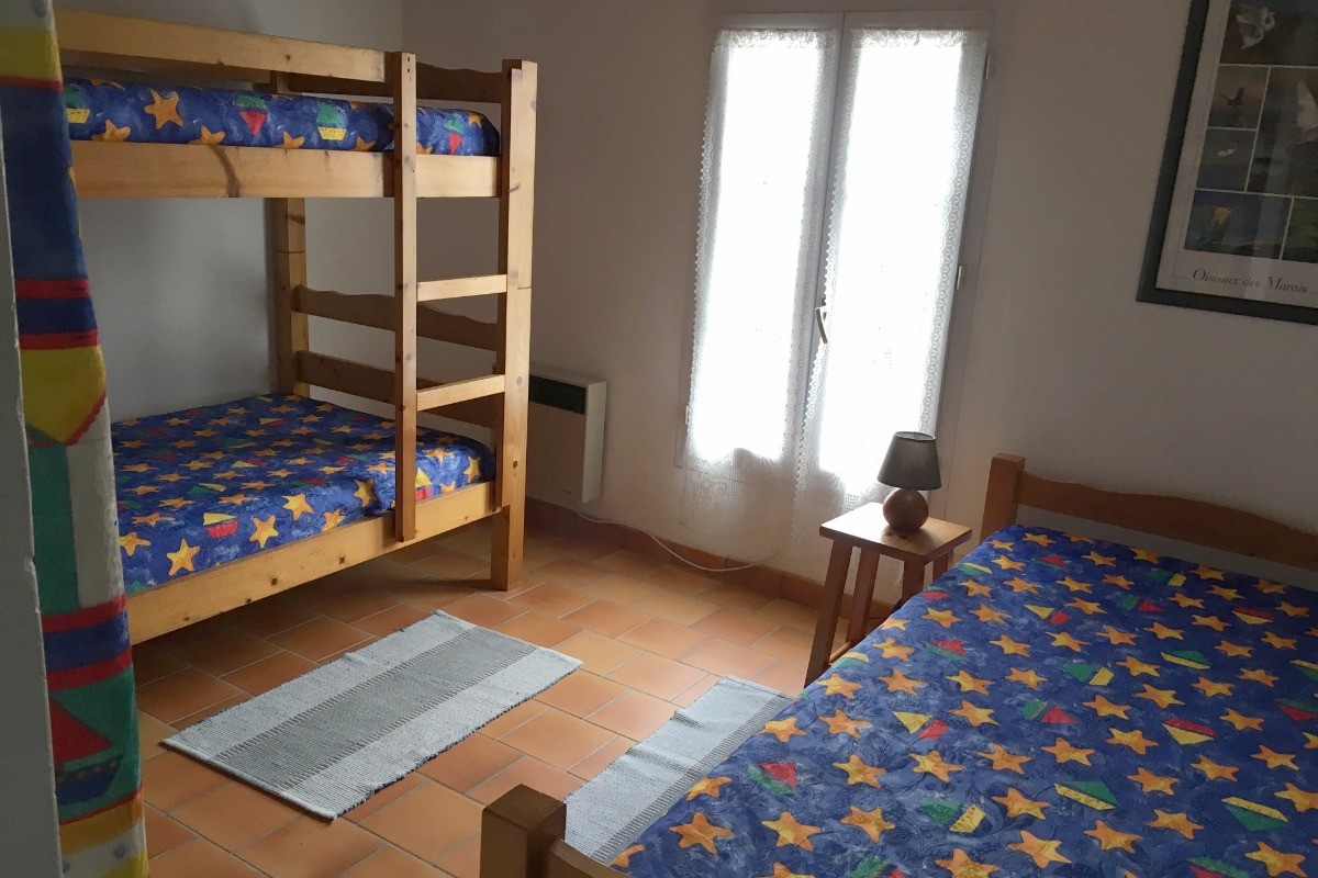 Chambre 3 lits de 90
