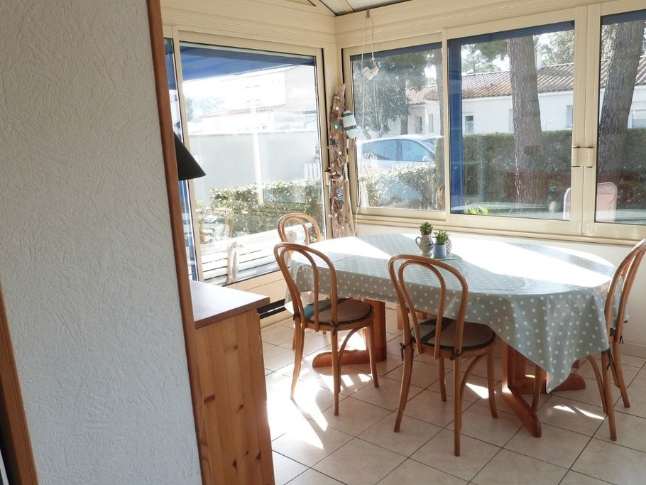 Véranda - coin repas