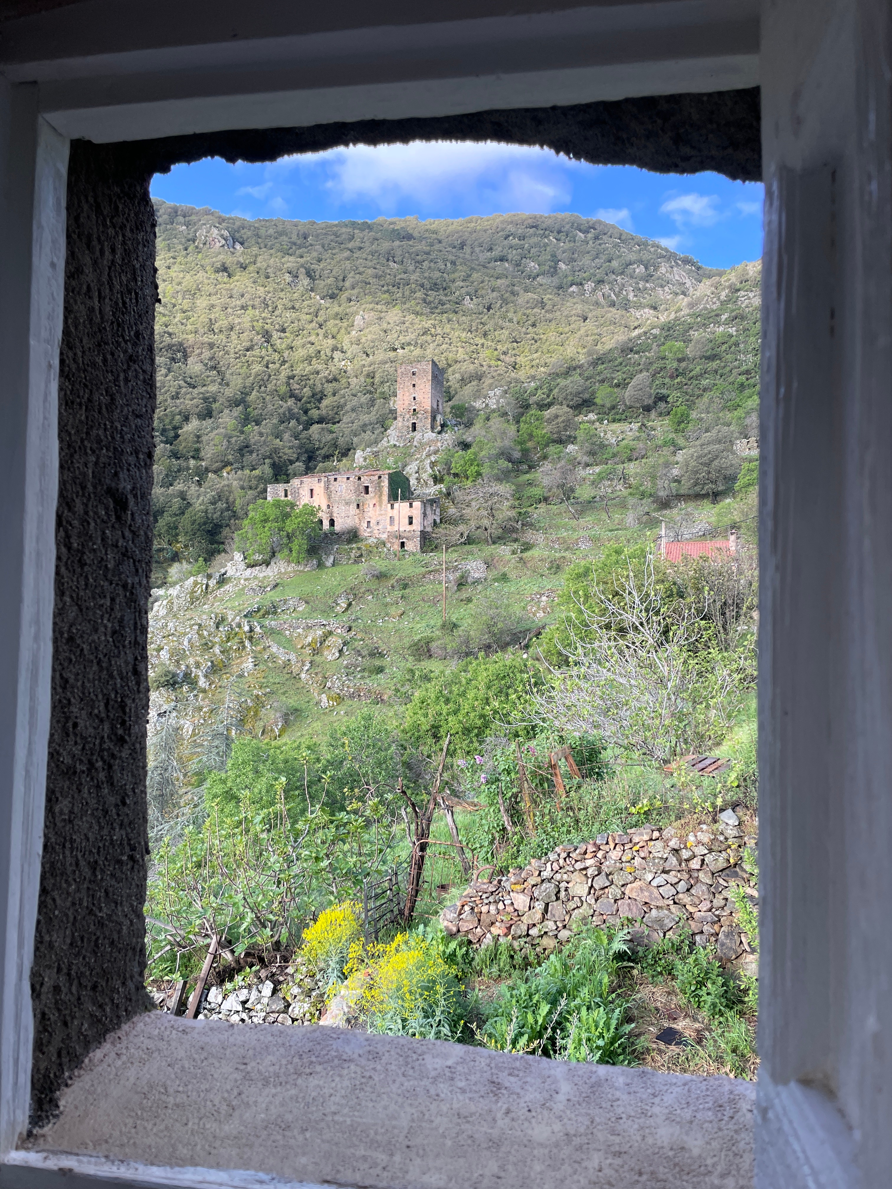 Vue  sur la tour de Paganosa chambre 2 2