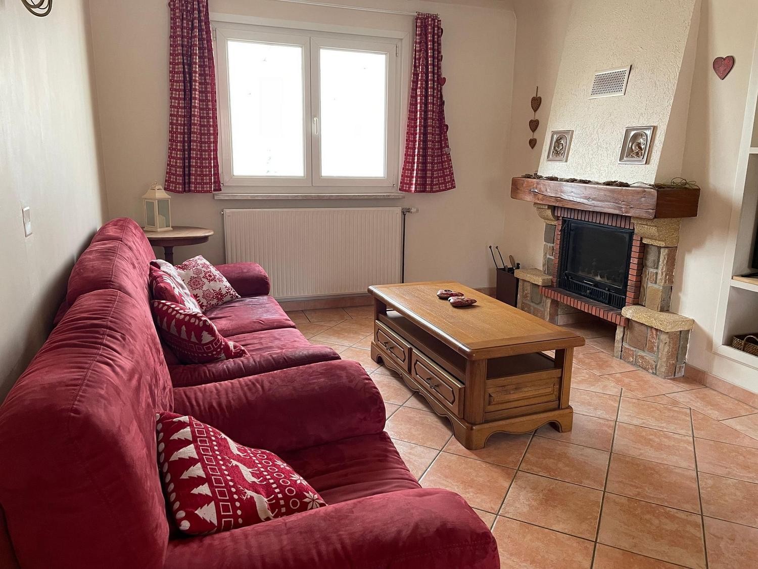 Living room - Gîte Le Sapin à Anould - Nature and mountain break for 4 people
