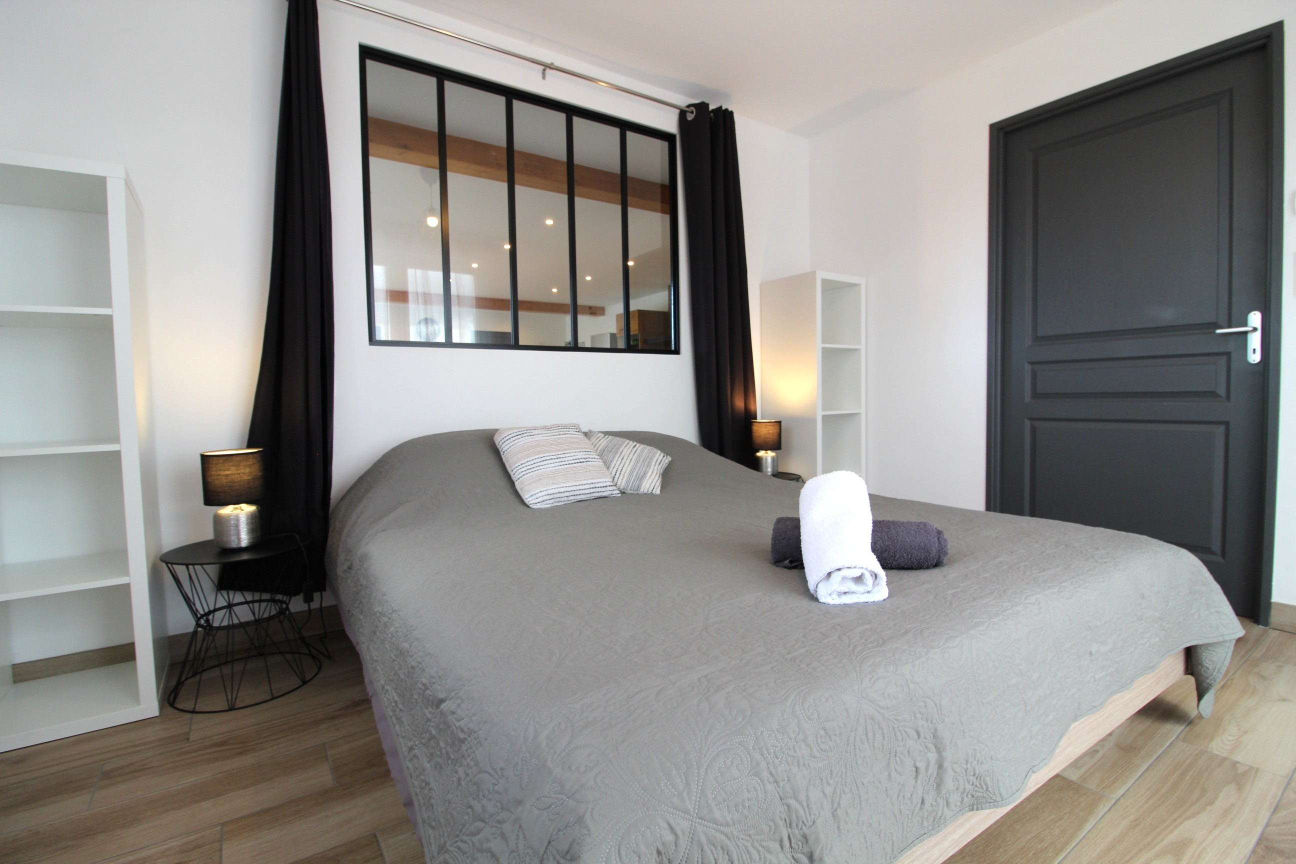 Chambre RDC - Chez Gigi et Malou Gîte Jonquille