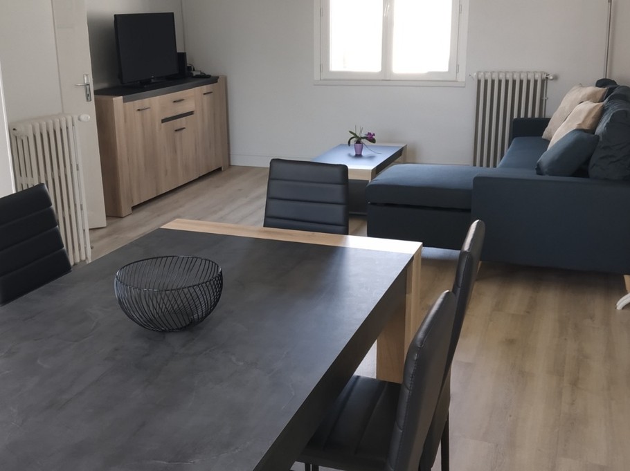 Pièce de vie de la maison Saudau à St Jean d'Angély en Charente maritime