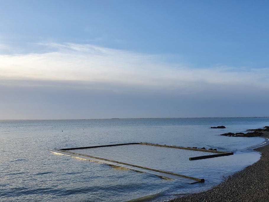 Piscine d'eau de mer à L'Abri des Flots à Cancale