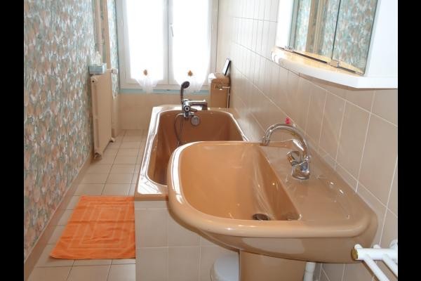 Location de vacances gîte Maison avec étang, idéale pour pêcheurs, proche d'Aubusson en Creuse