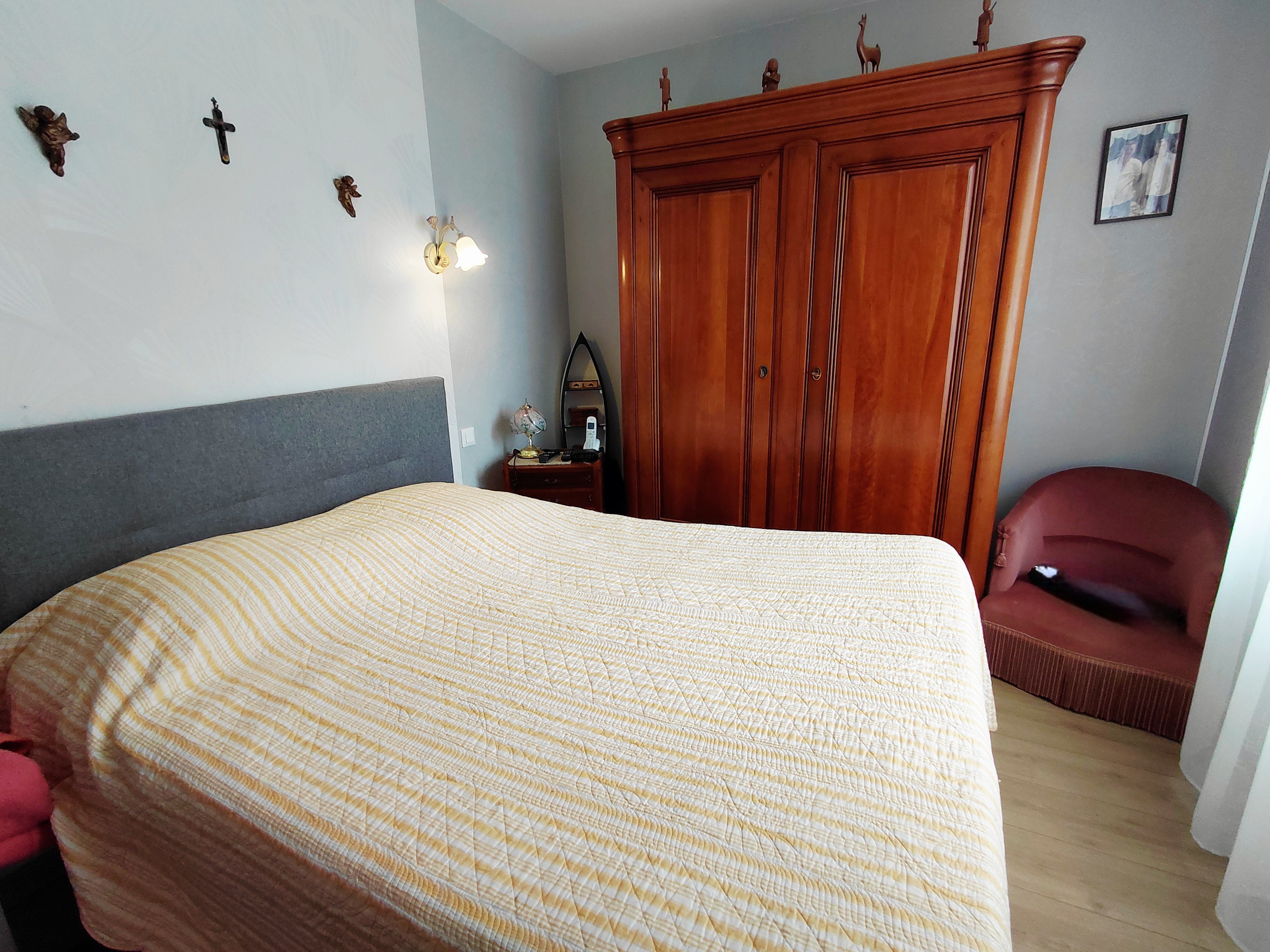 Ground-floor bedroom