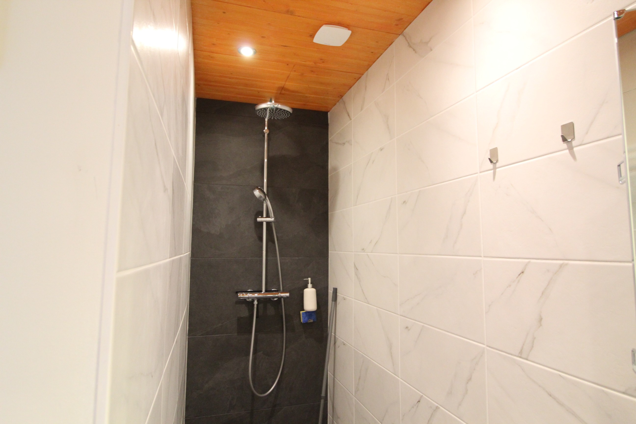 Shower room - Appartement les Tulipes