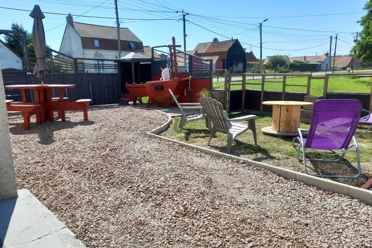 terrasse et jardin