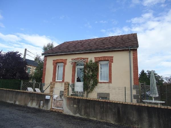 Location de vacances idéale cures Maison indépendante dans quartier agréable et tranquille d'Evaux les Bains, station thermale du Limousin en Creuse