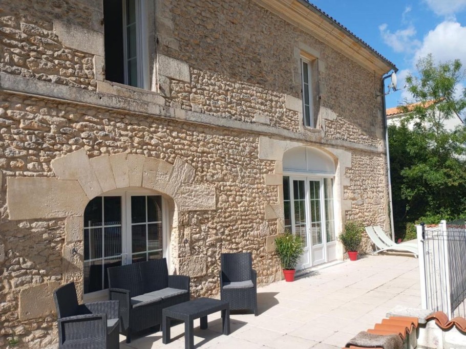 Les Ormes de Belluire" property in Charente Maritime, near Jonzac, with the Ibiza room on the ground floor