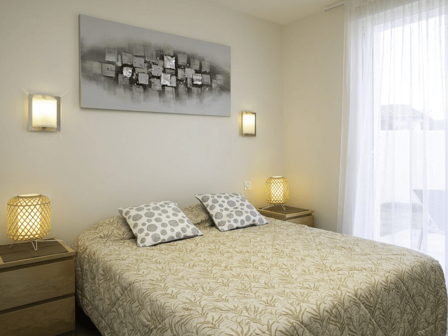 le lit est de 160x2m