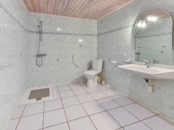 Gîte Les Chênes Salle d'eau -Brens/Gaillac-Tarn Midi-Pyrénée-Occitanie Sud Ouest