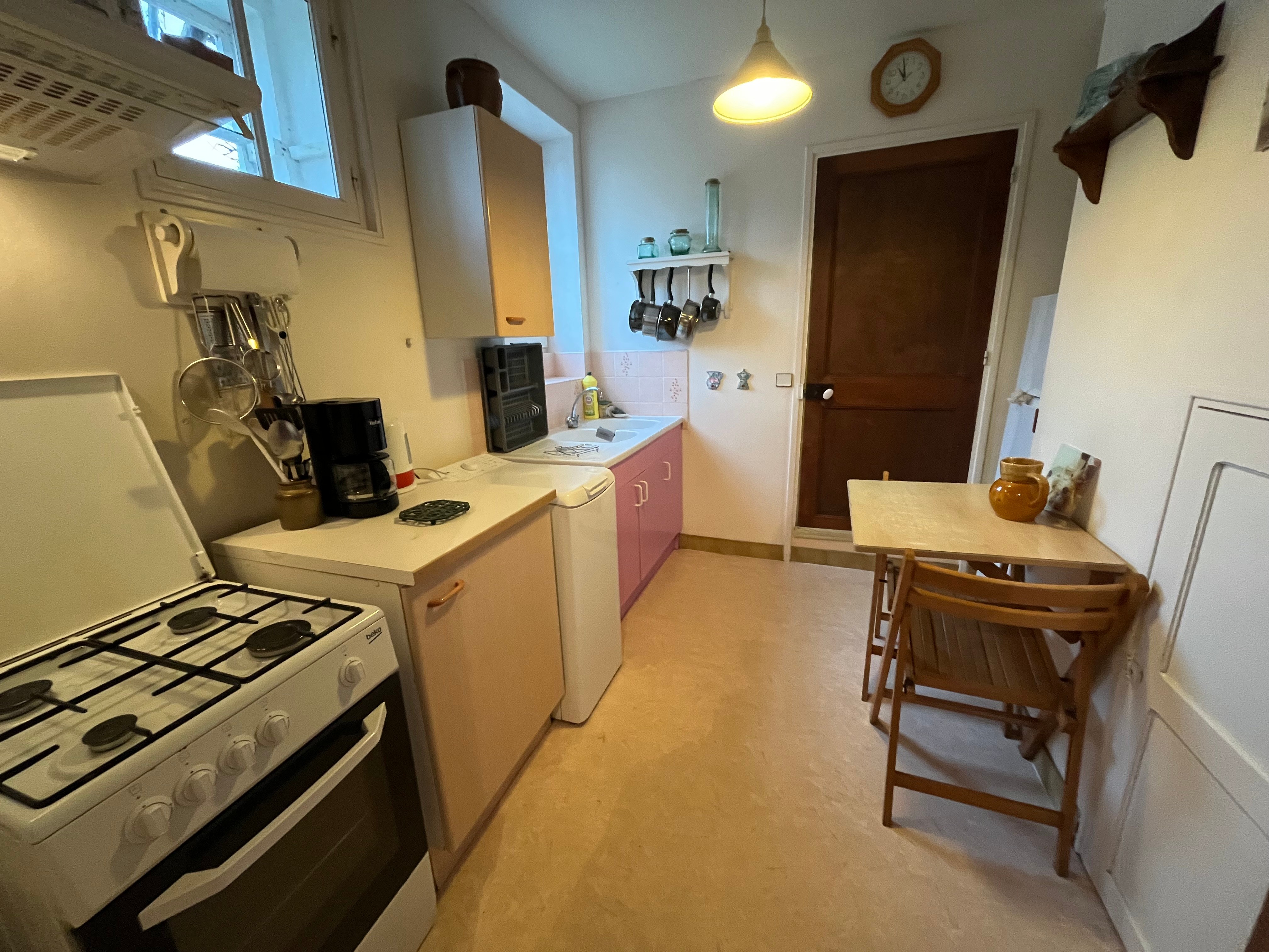 ASNELLES LOCATION DE VACANCES MAISON NORMANDE CUISINE