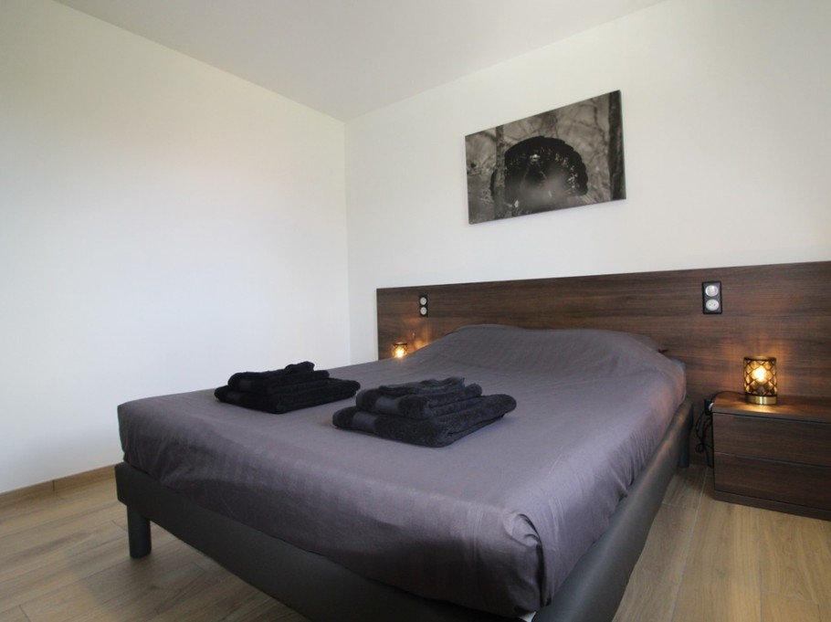 Chambre n°4, RDC : 1 lit 160x190 - Domaine de l'étang à Ban-sur-Meurthe-Clefcy Vosges