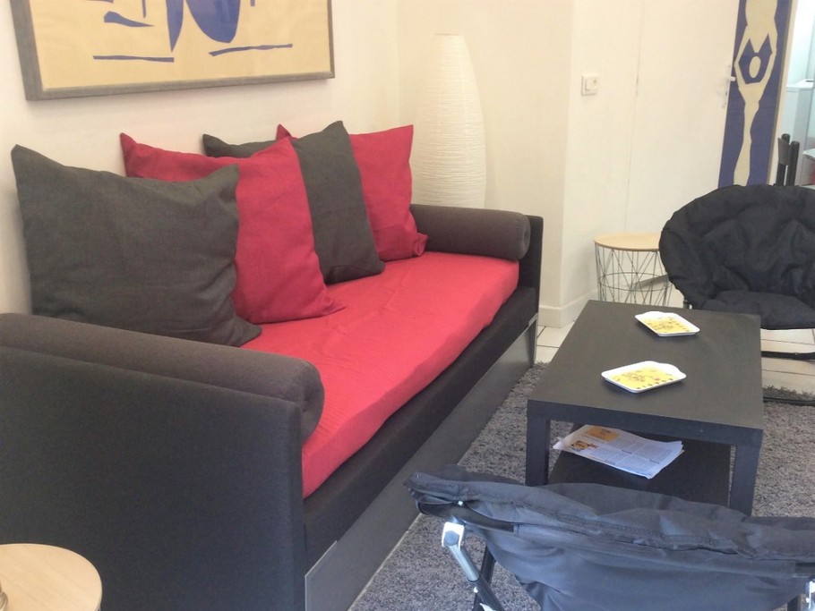 Salon avec canapé convertible, Charmant studio, Promenade des Anglais, Nice Côte d'Azur