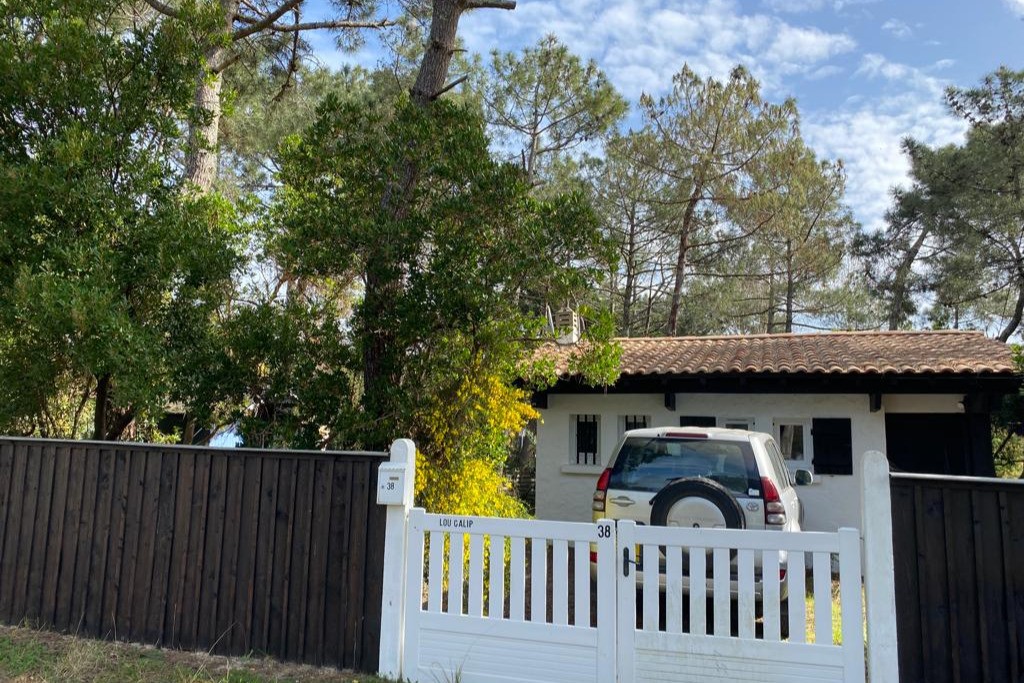 parking space in front of house
