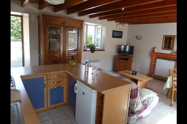 cuisine ouverte sur le salon- salle à manger