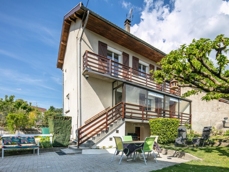 La Valentine : Maison à Vaulnaveys-le-haut prêt de la station de Chamrousse et des thermes d'Uriage