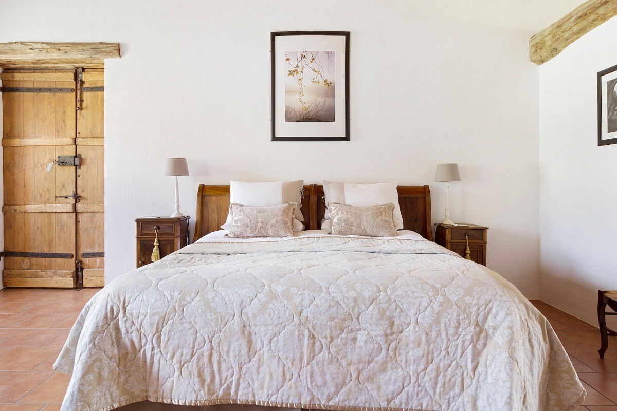 La Farat - Maison de Soleil - Chambre Kingsize ave lit canapé en plus.