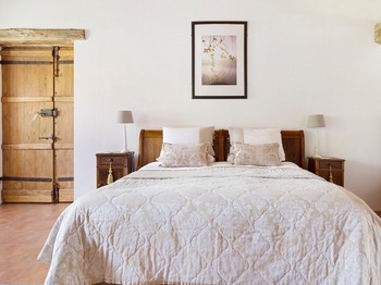 La Farat - Maison de Soleil - Chambre Kingsize ave lit canapé en plus.