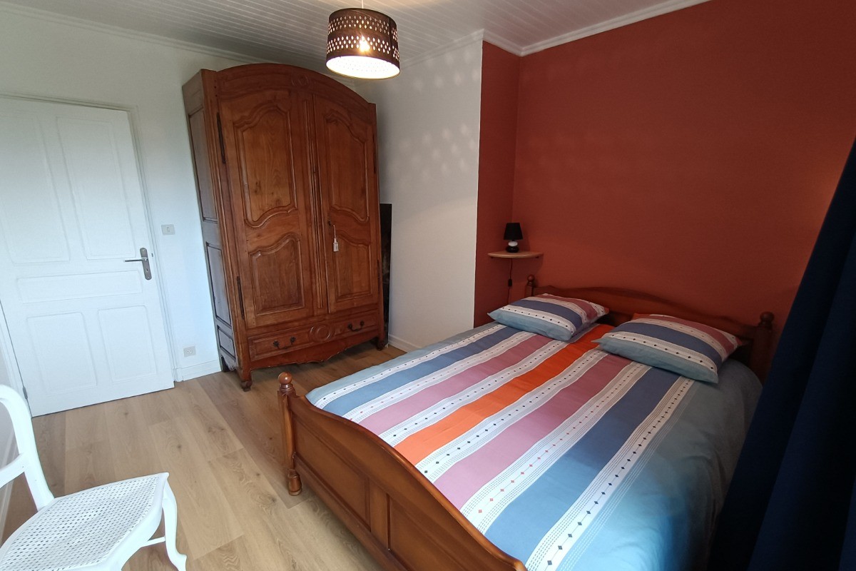 Chambre 1 lit 140*190