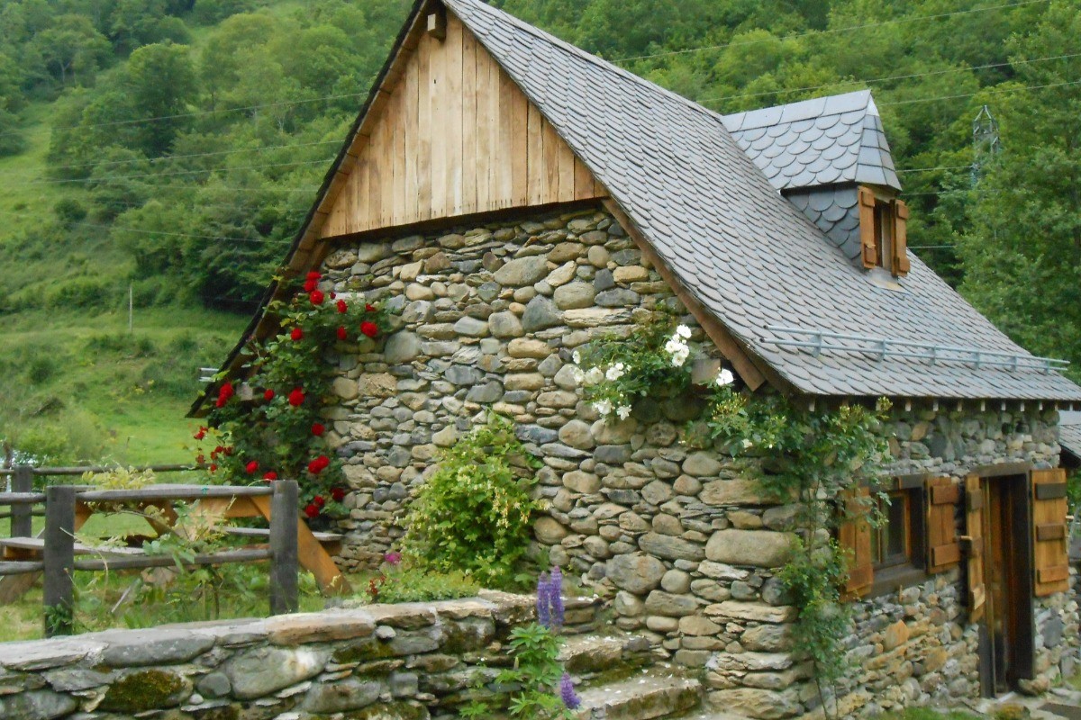 Gîte Le Mérens au printemps