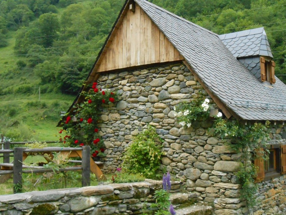 Gîte Le Mérens au printemps