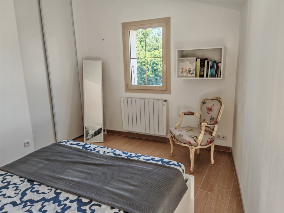 Chambre 2 avec lit 140