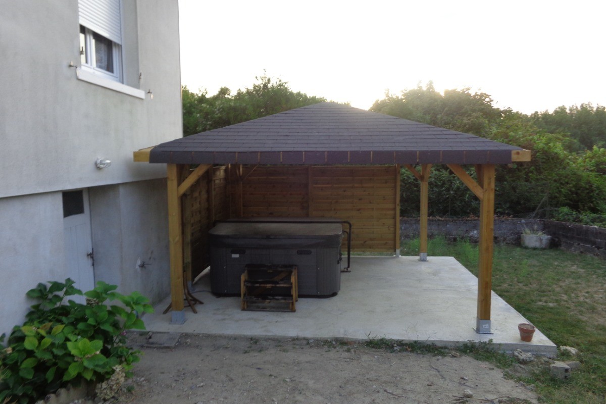 spa sous kiosque