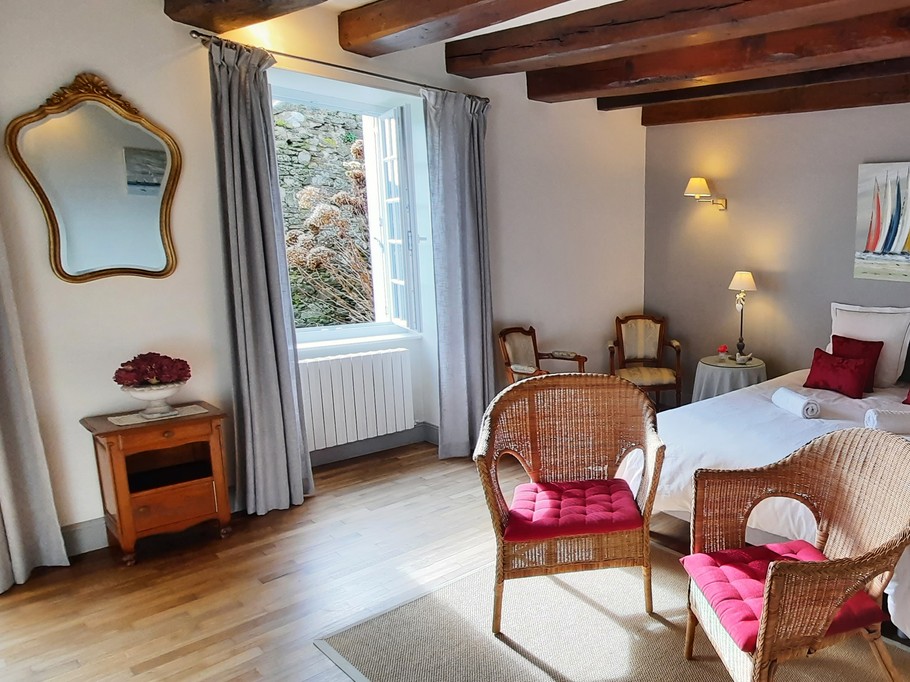Ground floor bedroom