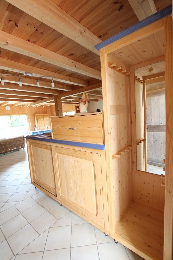 entrée avec penderie, rangement