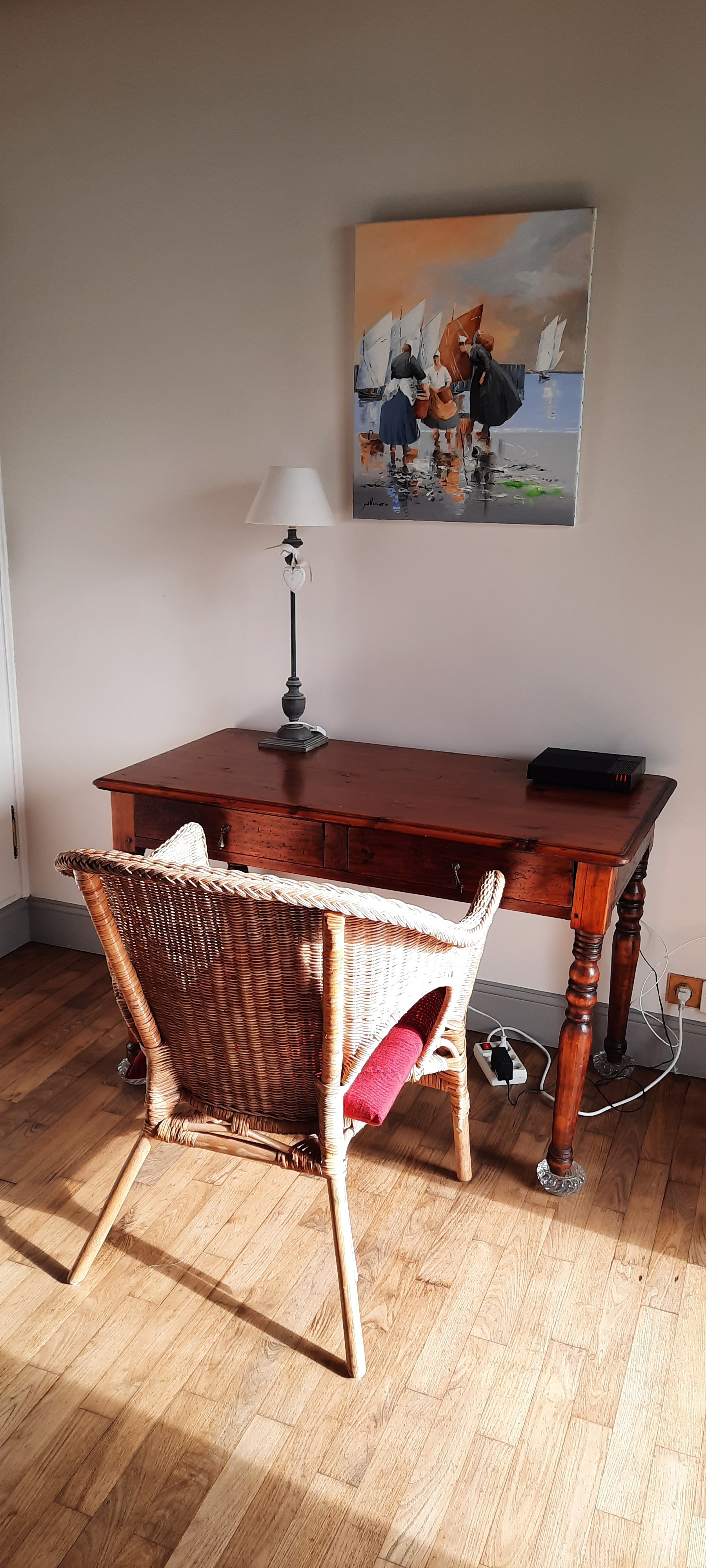 Office in the bedroom on the ground floor