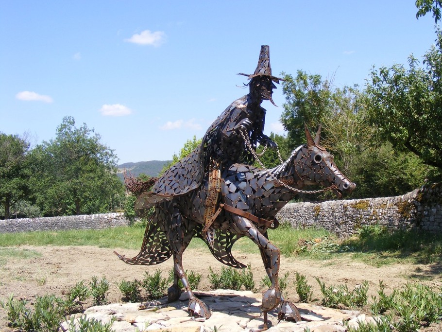 Gîte Les volets bleus, the Duc d'Arpajon at Clos des Légendes