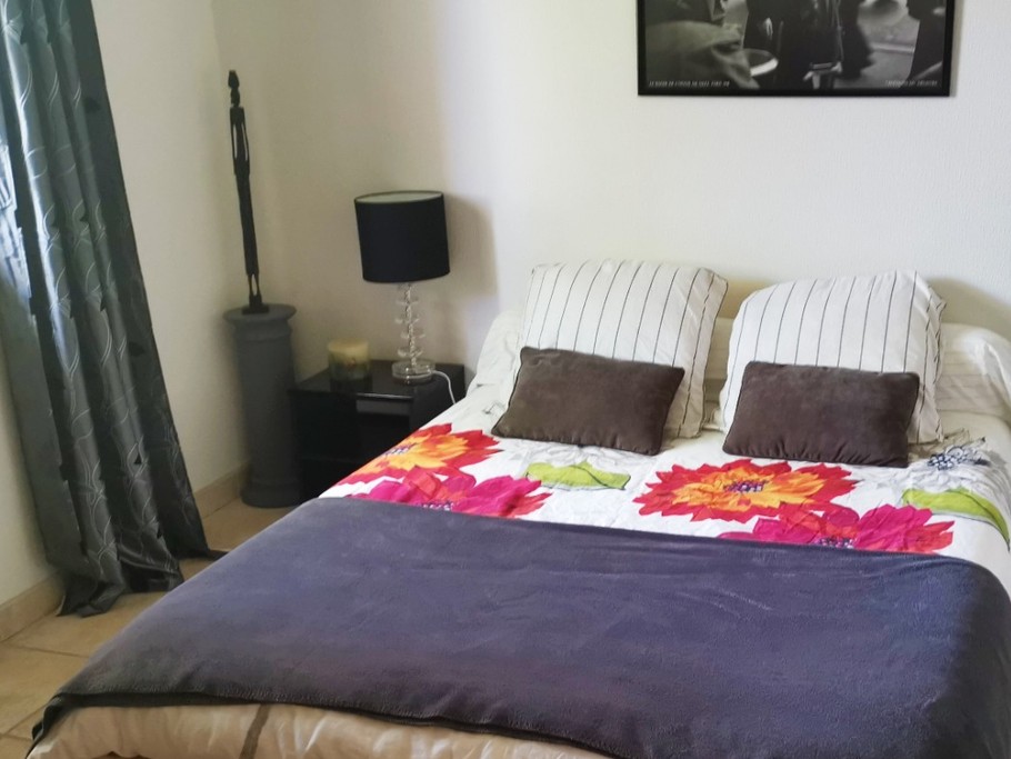 Chambre 1 - pour 2 personnes au RDC (lit 140x190 cm)