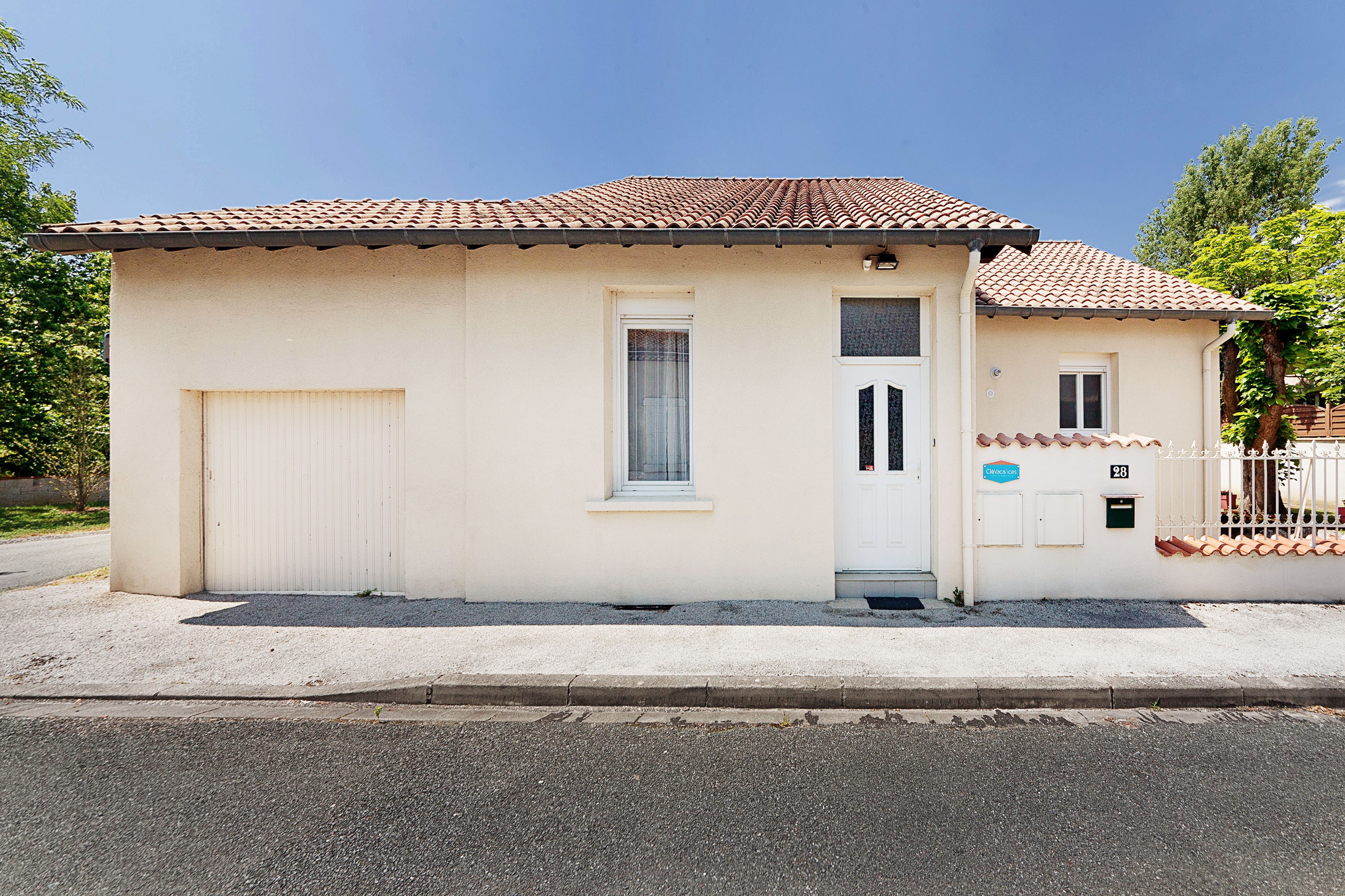 Gîte Clévacances Tilleul Castres Tarn - midi Pyrénés - Occitanie - Sud Ouest - façade.
Mydiphotoagency.