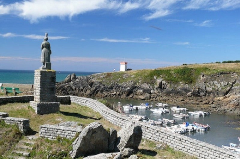 Port de Pors Poulhan en face de la maison