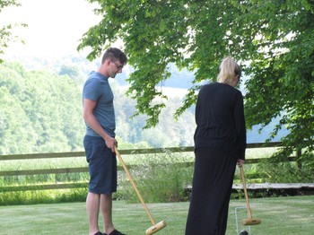 Jouez-vous croquet sur la pelouse