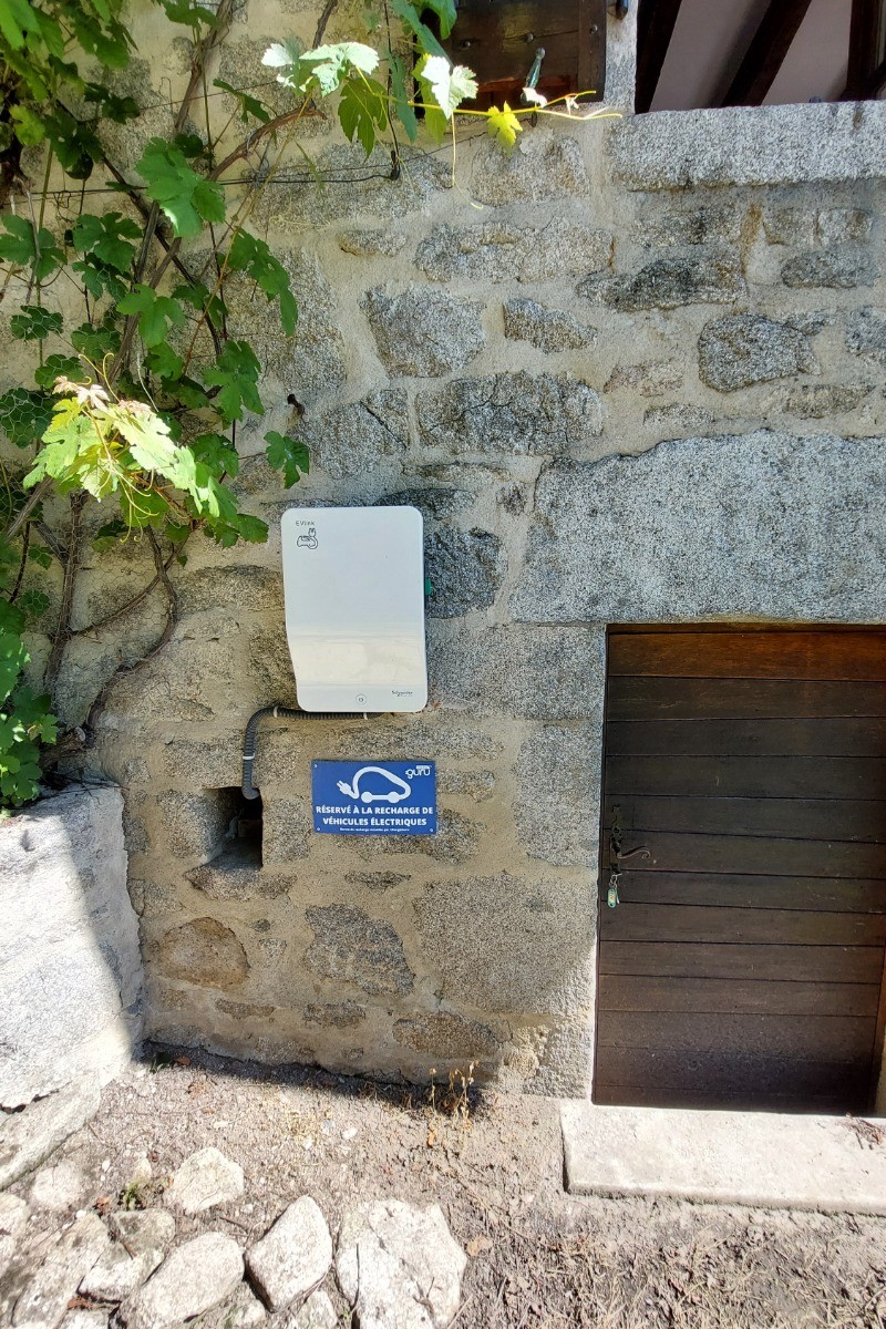 borne de recharge électrique