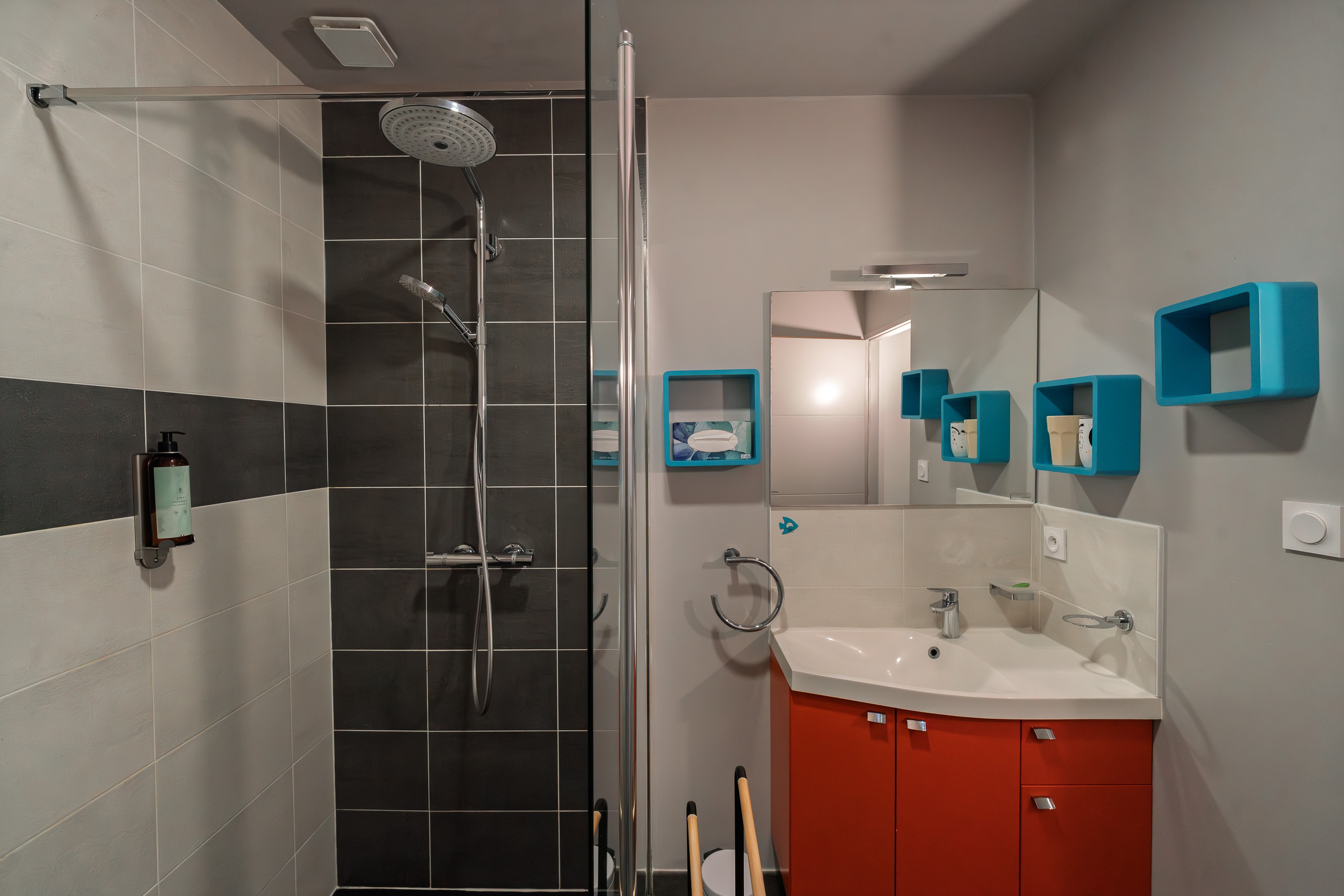 Italian shower ground floor