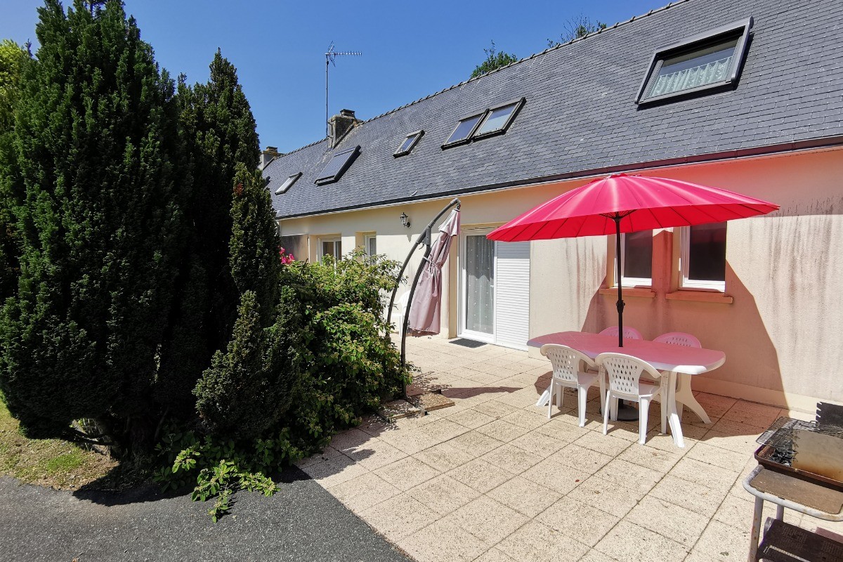 terrasse avec barbecue