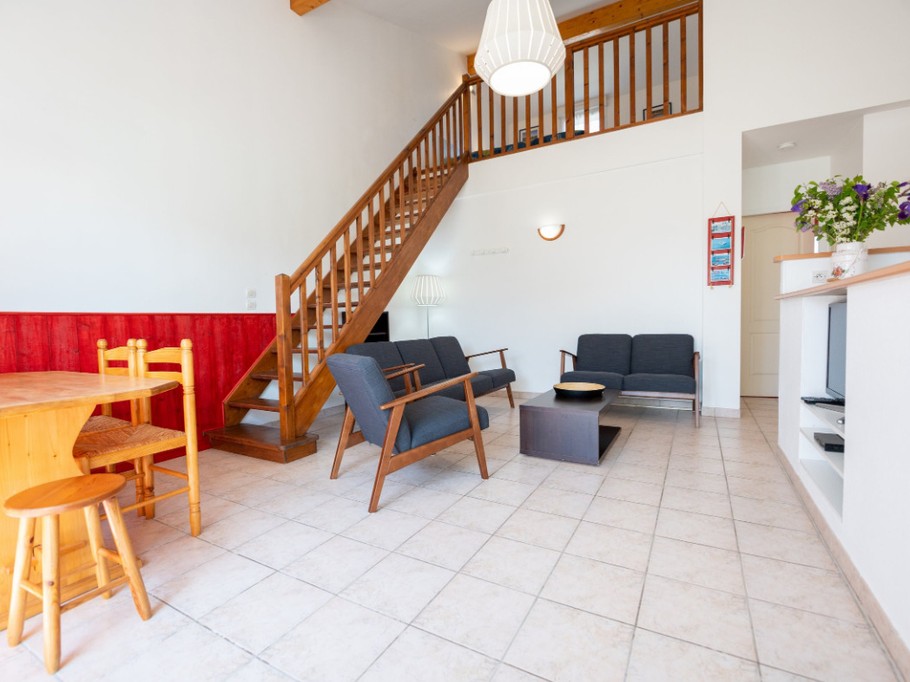 SALON ET COIN REPAS, Les Trémières à Bourcefranc-le-Chapus en Charente maritime