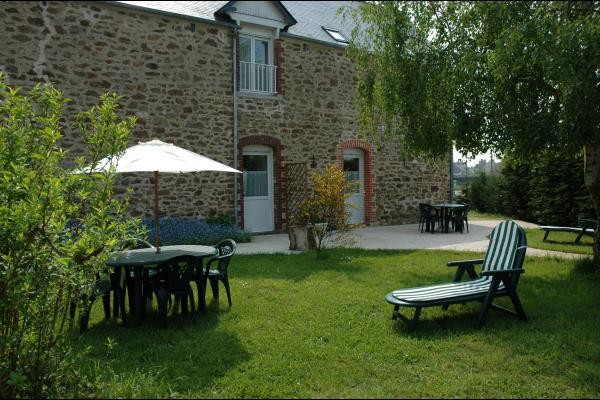 Chez Mimi, Location, appartement duplex - Mme BLONDEAU - Ploubalay - Jardin 01