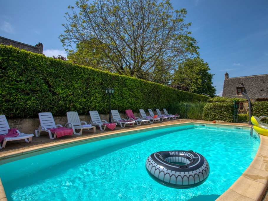LA PISCINE A PARTAGER