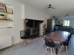 Gîte Philomène, Saint Léger la Montagne, Haute-Vienne: The living room