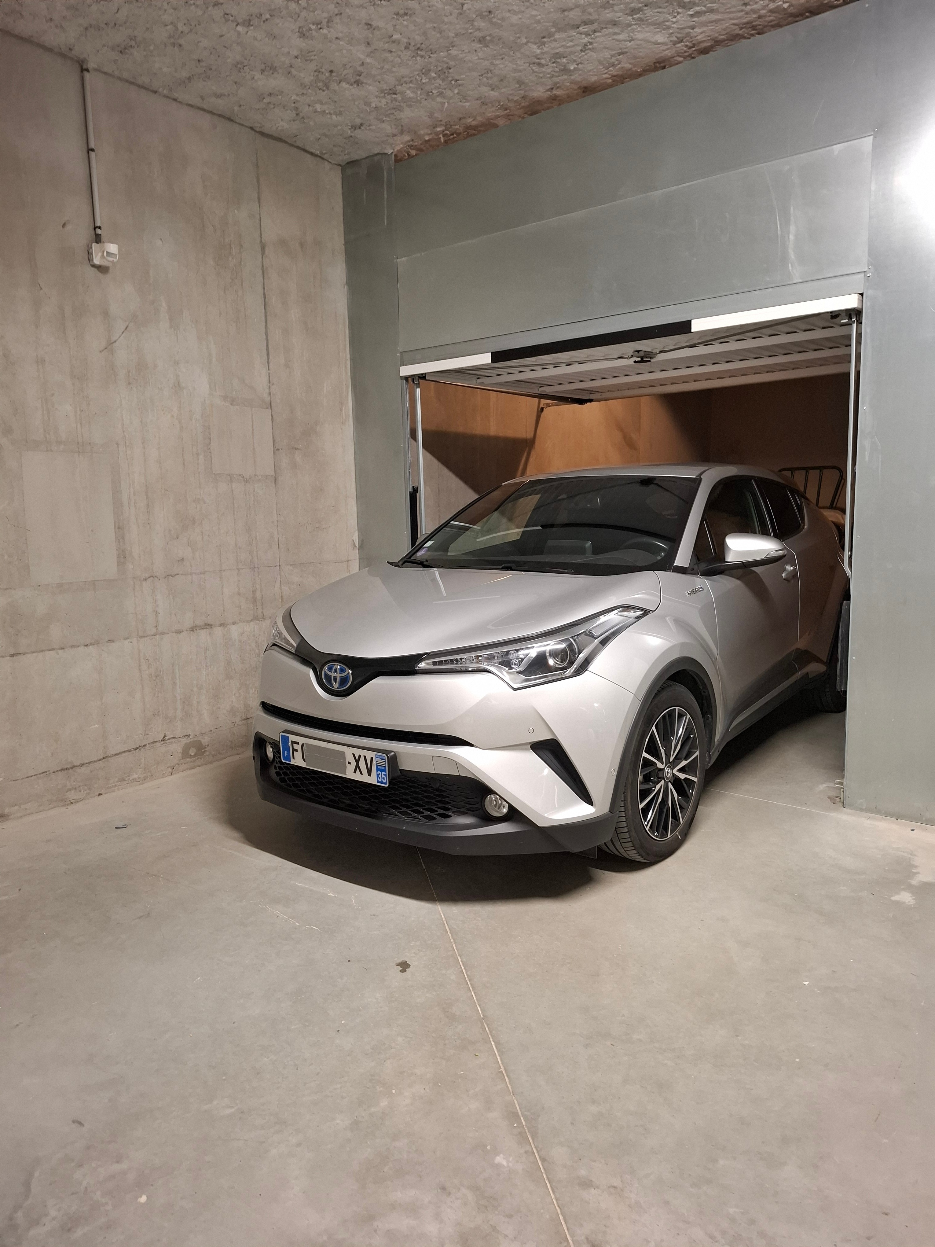 Garage au sein  de la résidence