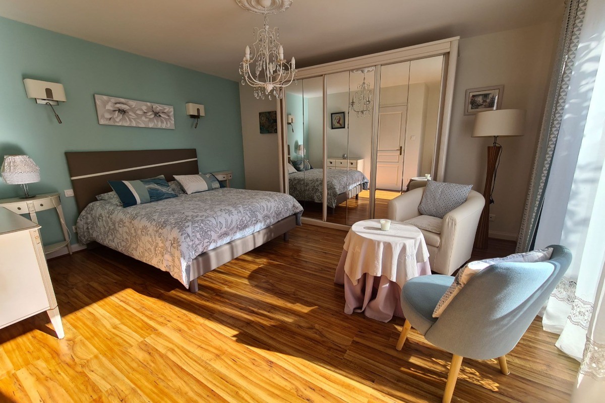 2e SUITE parentale avec terrasse privée "Fleur de Rocaille"