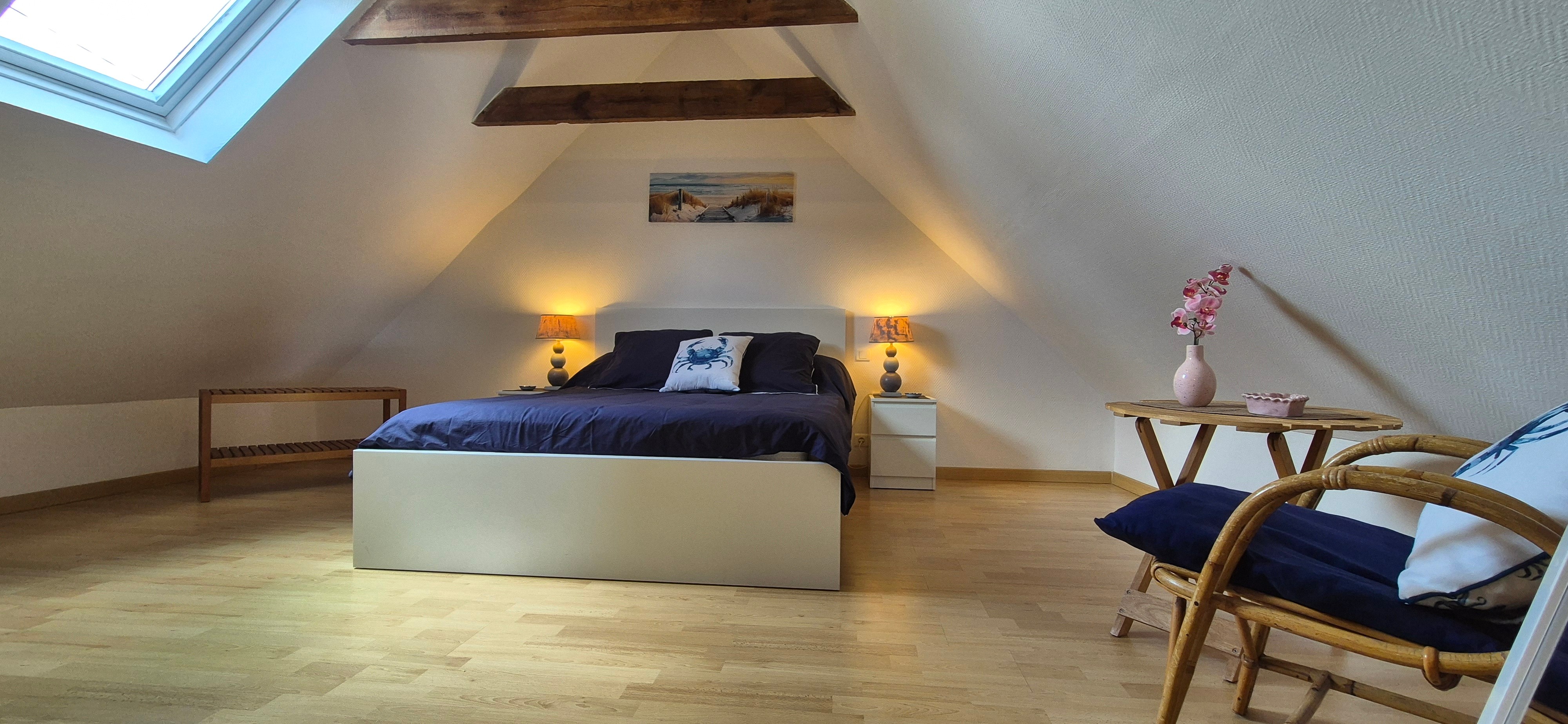 Mezzanine bedroom with a 140 bed