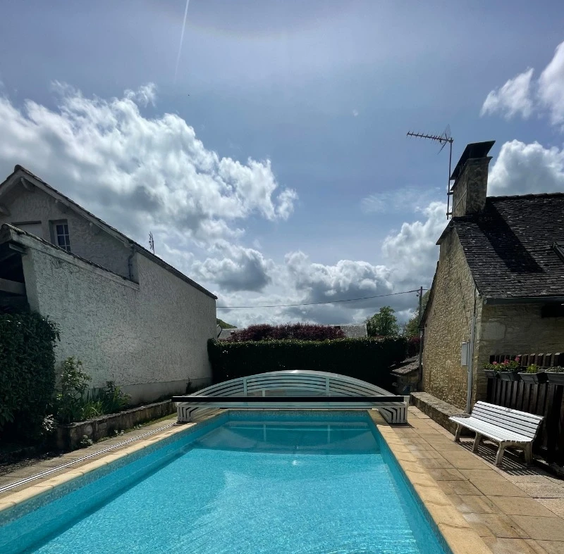 piscine dôme replié