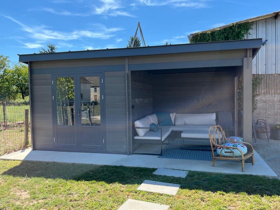 abri de jardin pouvant accueillir des vélos