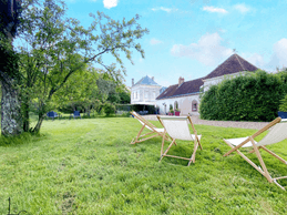 Jardin avec transats