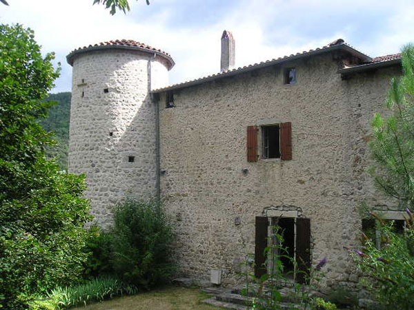 maison  en pierres apparentes de caractère